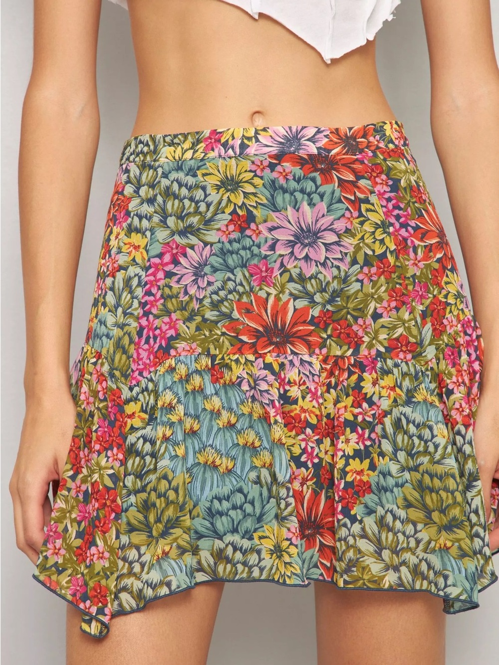 Urban Outfitters Floral Ruffle Mini Skirt Women’s Medium Boho Cottagecore Lined